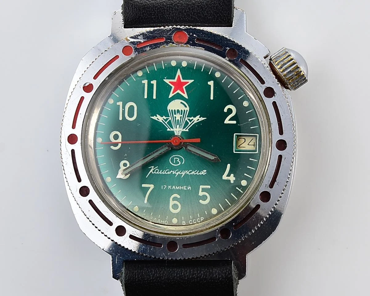 Vostok Komandirskie Paratroopers mechanical wristwatch for landing troops
