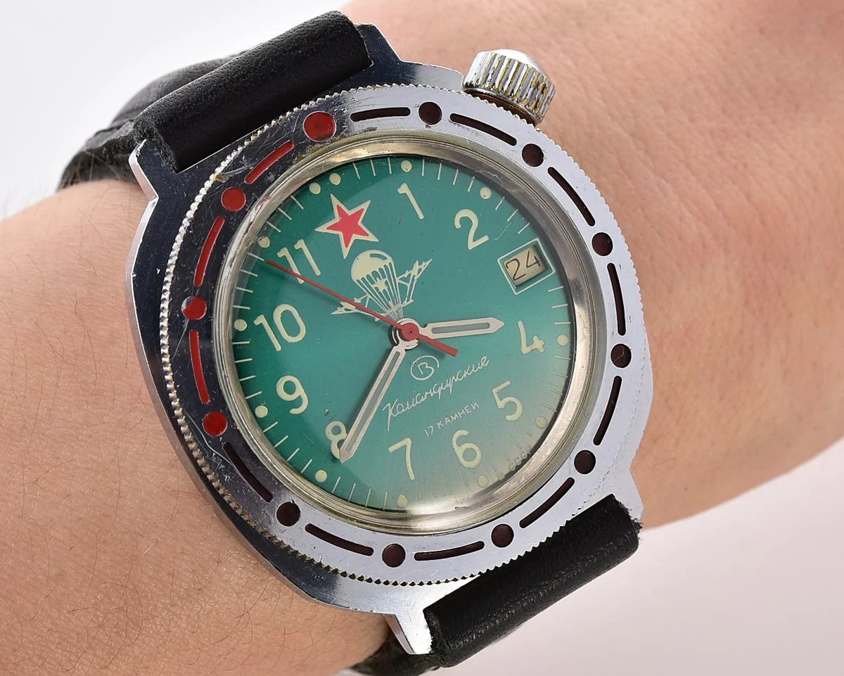Vostok Komandirskie Paratroopers mechanical wristwatch for landing troops