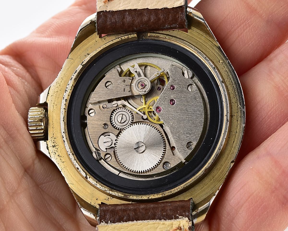 Soviet Vostok Commander's mechanical watch - Komandirskie TANK!