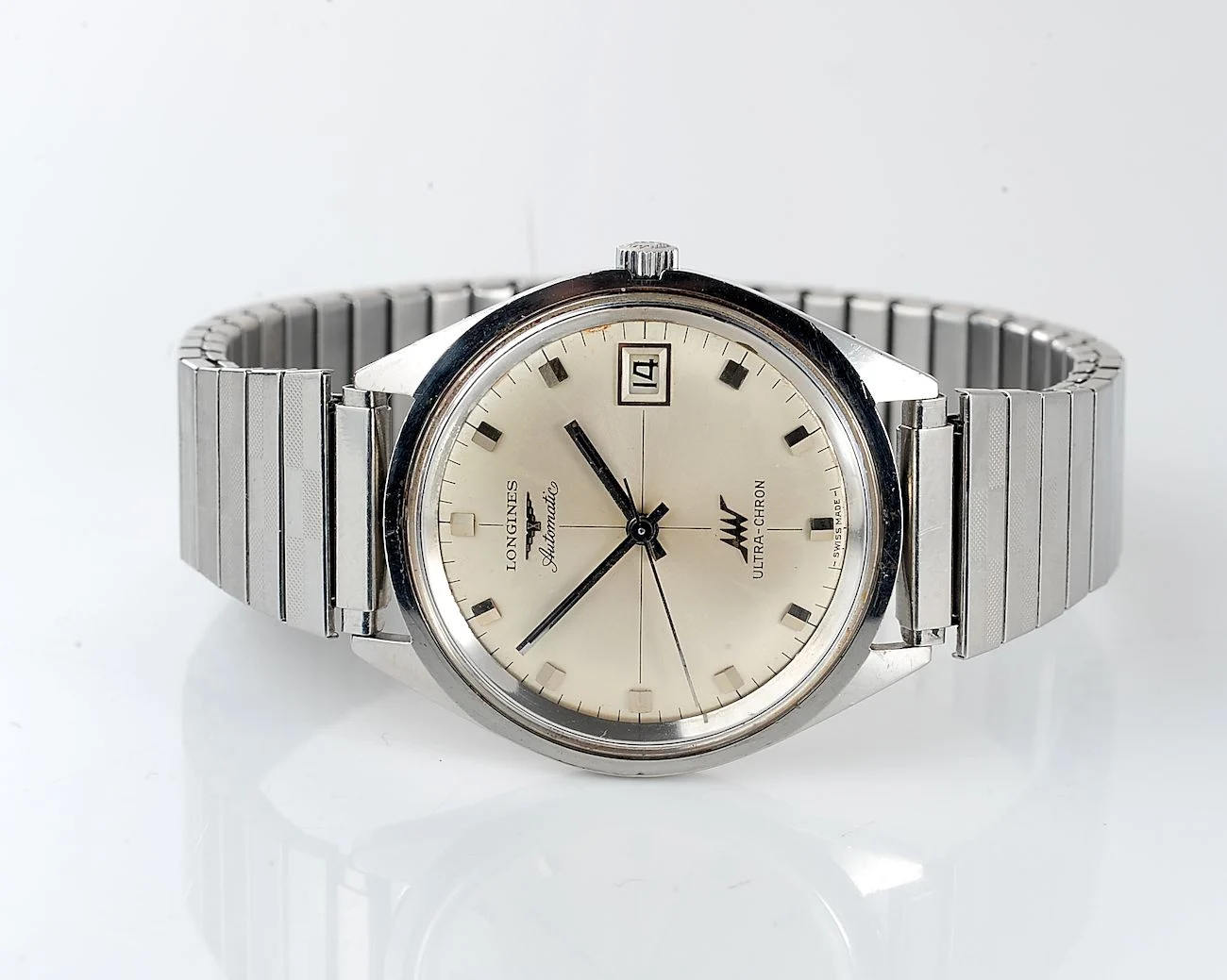 Longines Ultra-Chron Swiss high-beat vintage mechanical watch from 1970