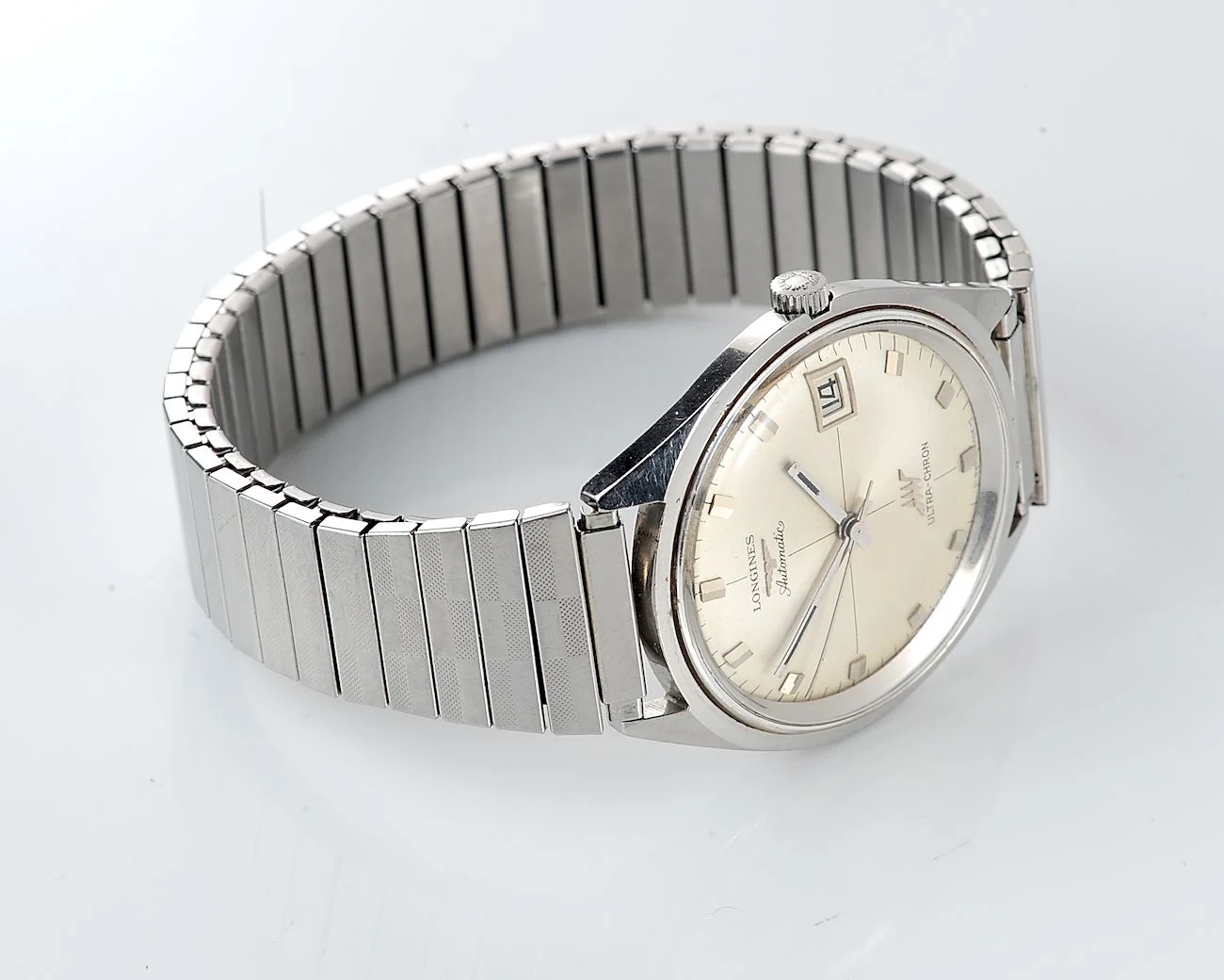 Longines Ultra-Chron Swiss high-beat vintage mechanical watch from 1970
