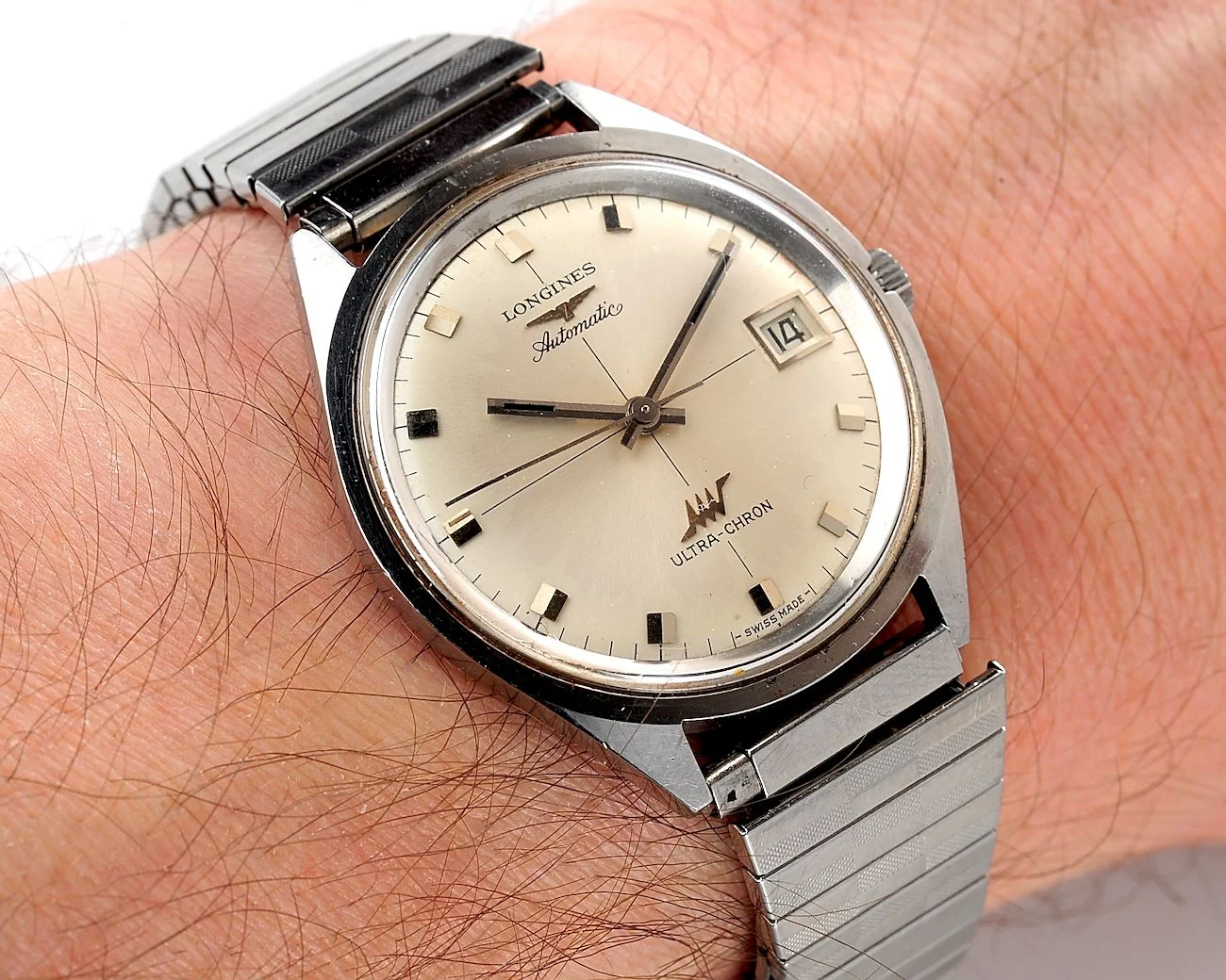 Longines Ultra-Chron Swiss high-beat vintage mechanical watch from 1970