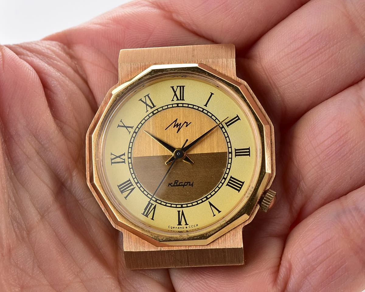 TIME CAPSULE: Soviet Luch watch with quartz movement - New Old Stock (NOS)!