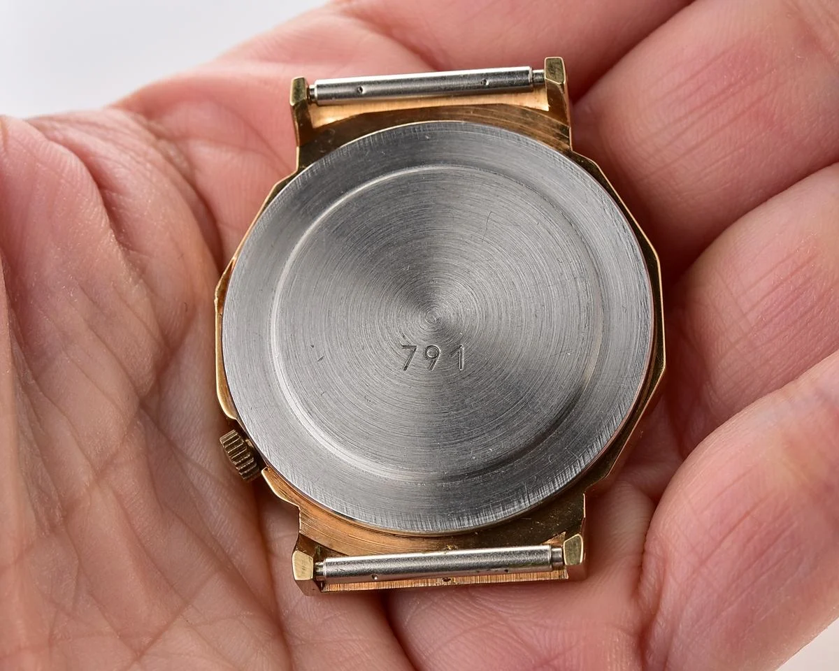 TIME CAPSULE: Soviet Luch watch with quartz movement - New Old Stock (NOS)!