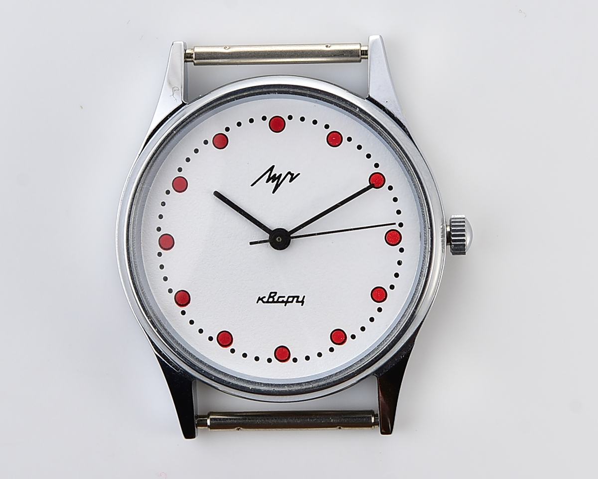 Excellent soviet LUCH elegant quartz wristwatch