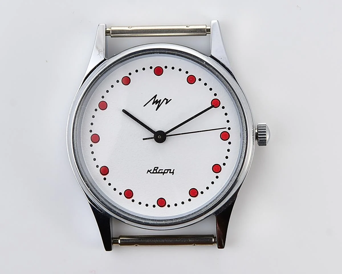 Excellent Soviet Luch elegant quartz wristwatch