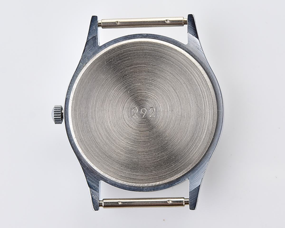 Excellent soviet LUCH elegant quartz wristwatch