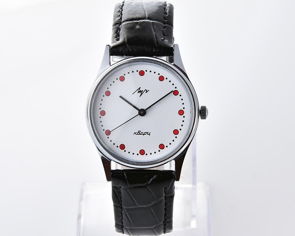 Excellent soviet LUCH elegant quartz wristwatch