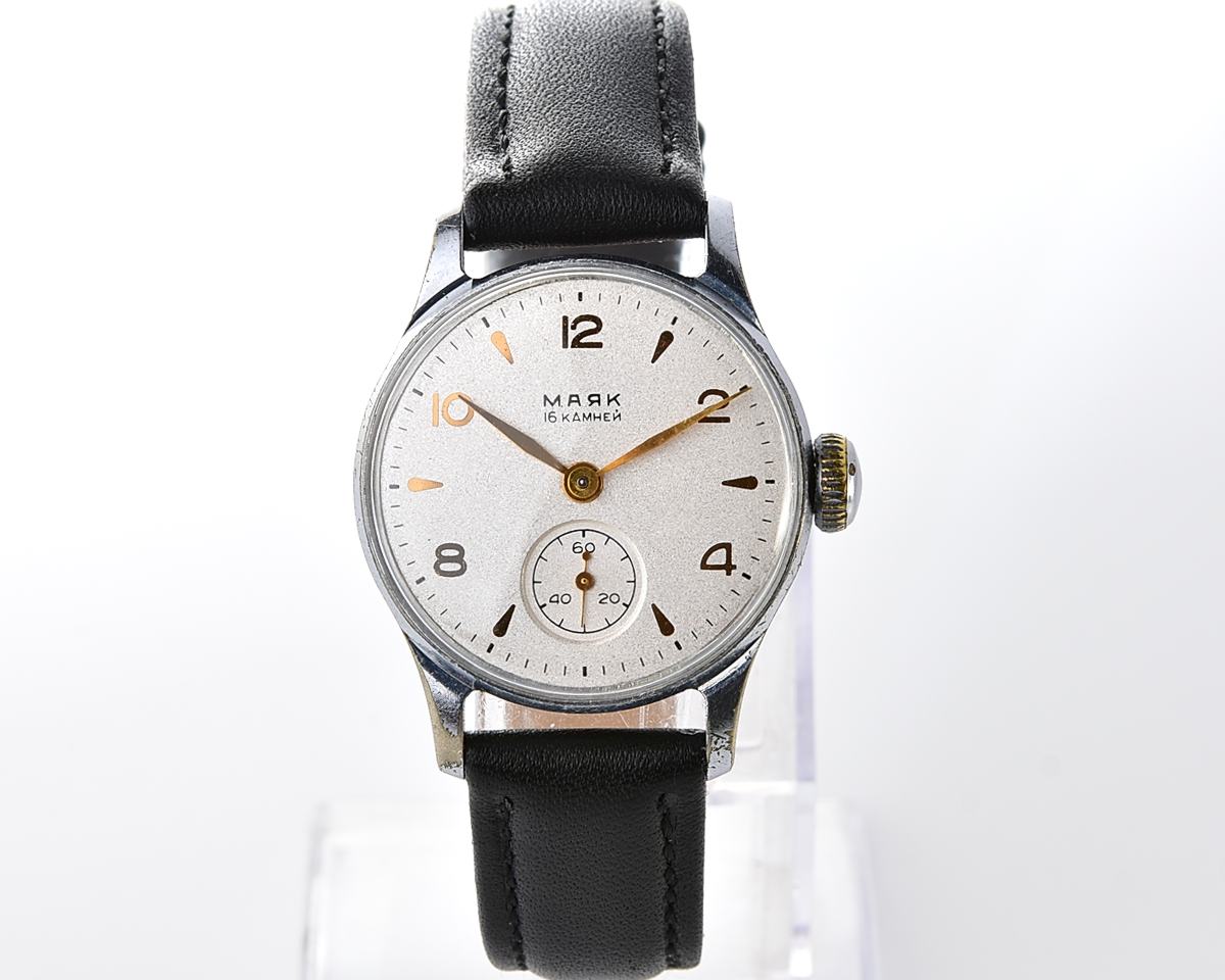 Excellent vintage soviet MAYAK mechanical wristwatch, the 4th quarter of 1955!