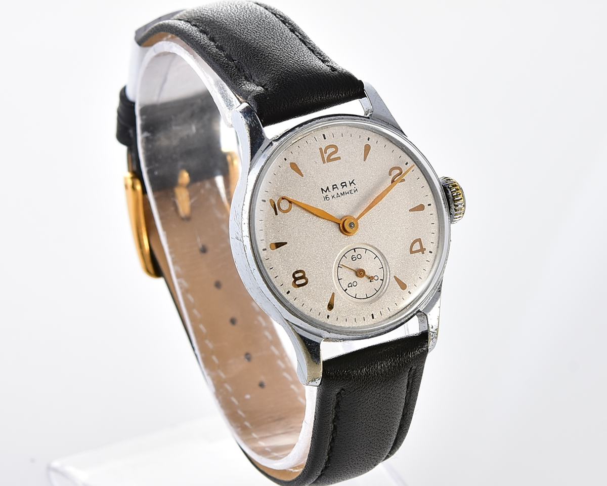 Excellent vintage soviet MAYAK mechanical wristwatch, the 4th quarter of 1955!