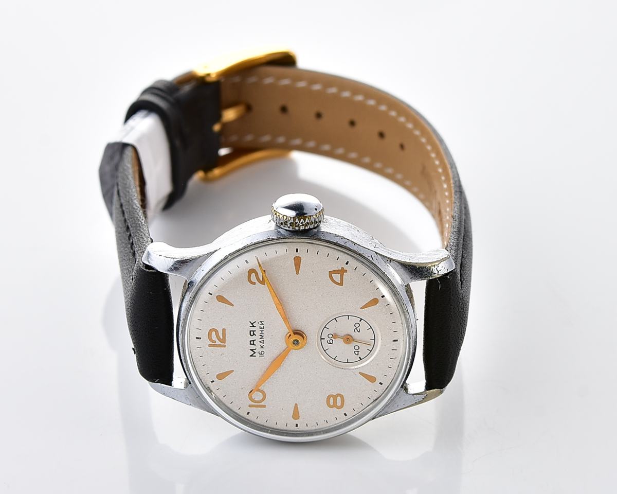 Excellent vintage soviet MAYAK mechanical wristwatch, the 4th quarter of 1955!