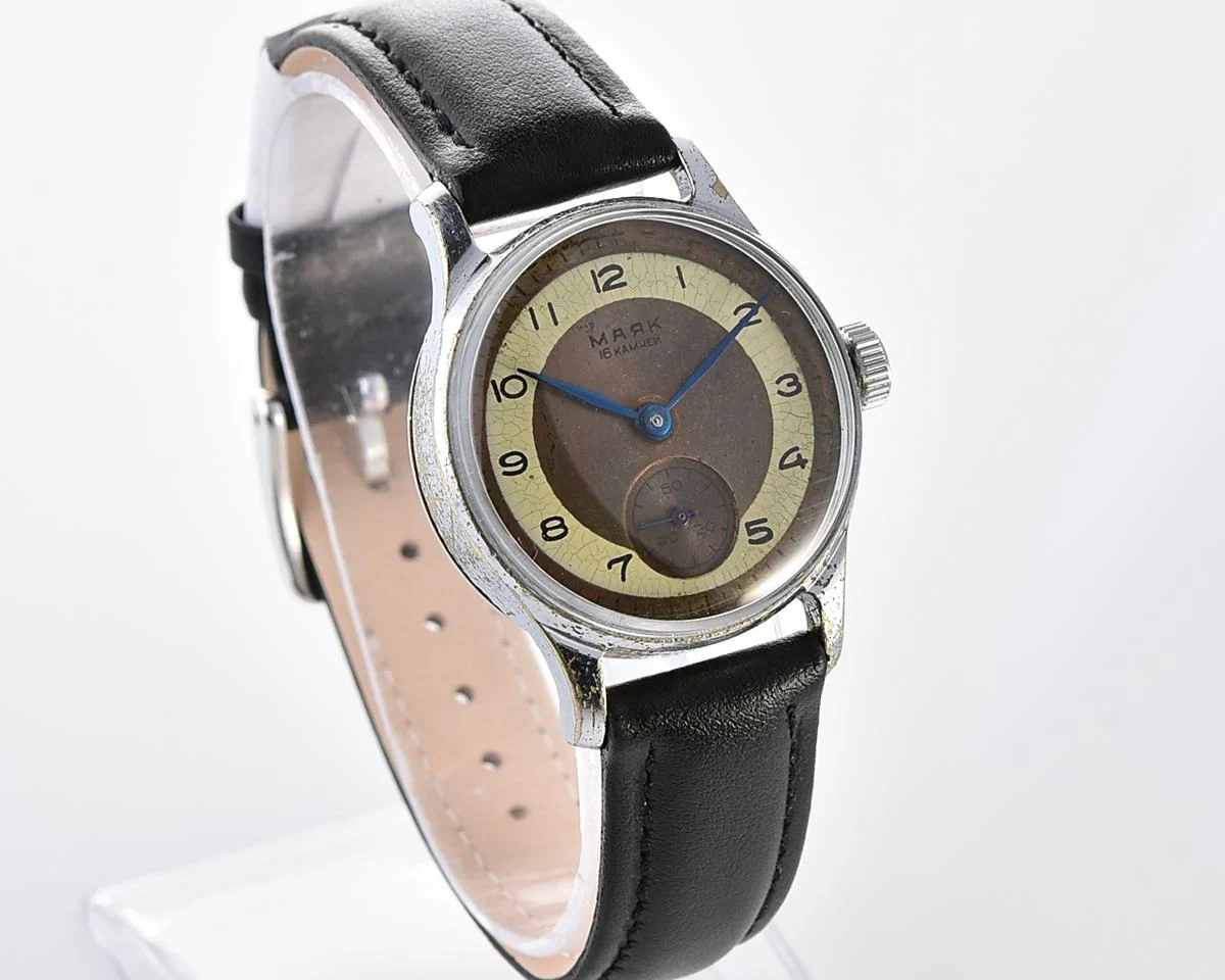 Vintage Soviet Mayak mechanical watch, 1MChZ, 2nd quarter of 1955
