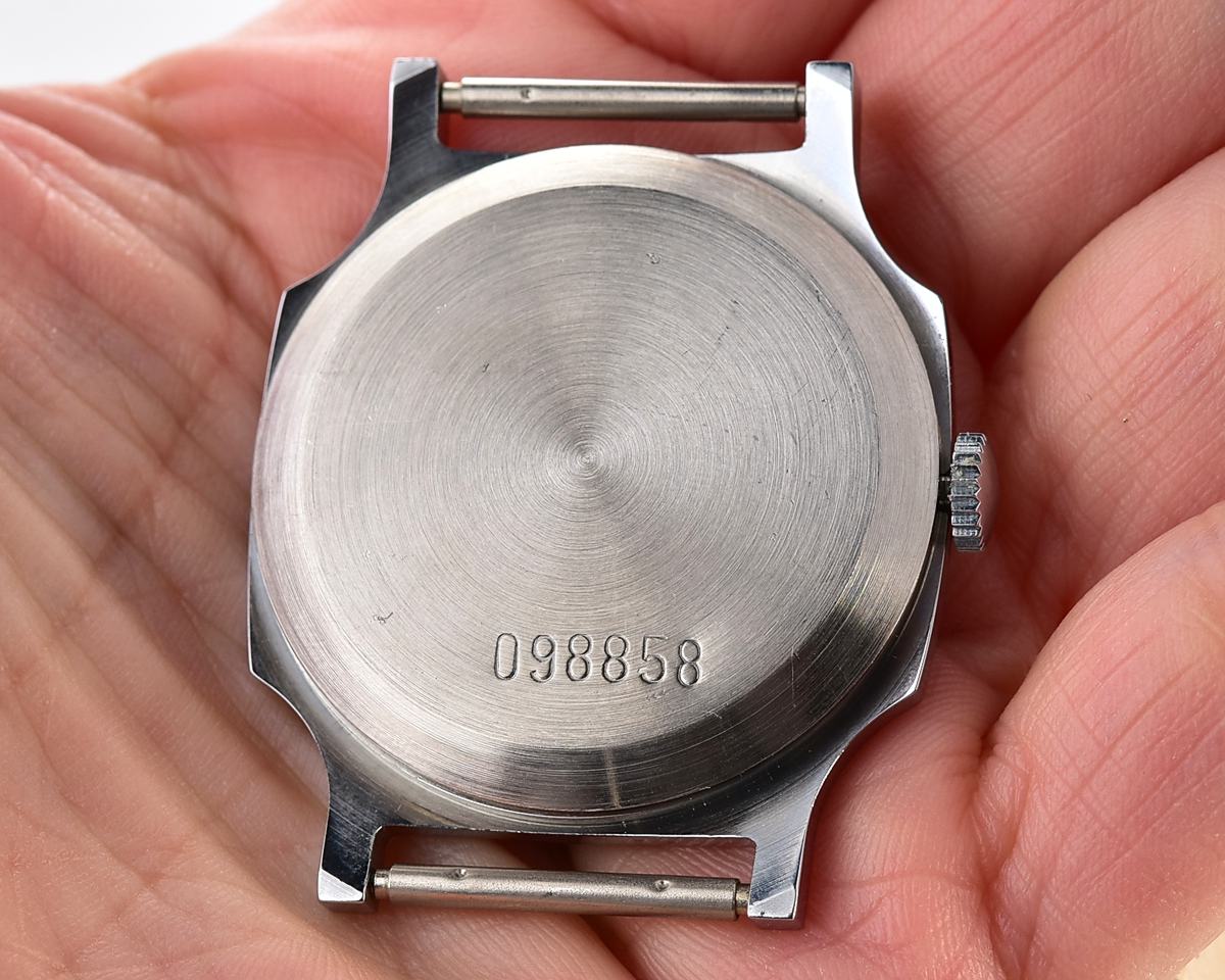 TIME CAPSULE: Soviet mechanical POBEDA watch in box – New Old Stock(NOS)!