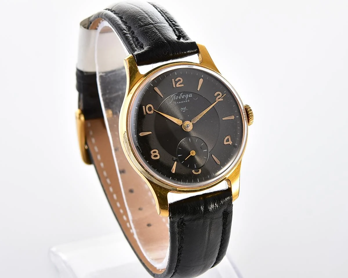 Excellent vintage gold-plated Soviet mechanical Pobeda, 2MChZ from the 1950s