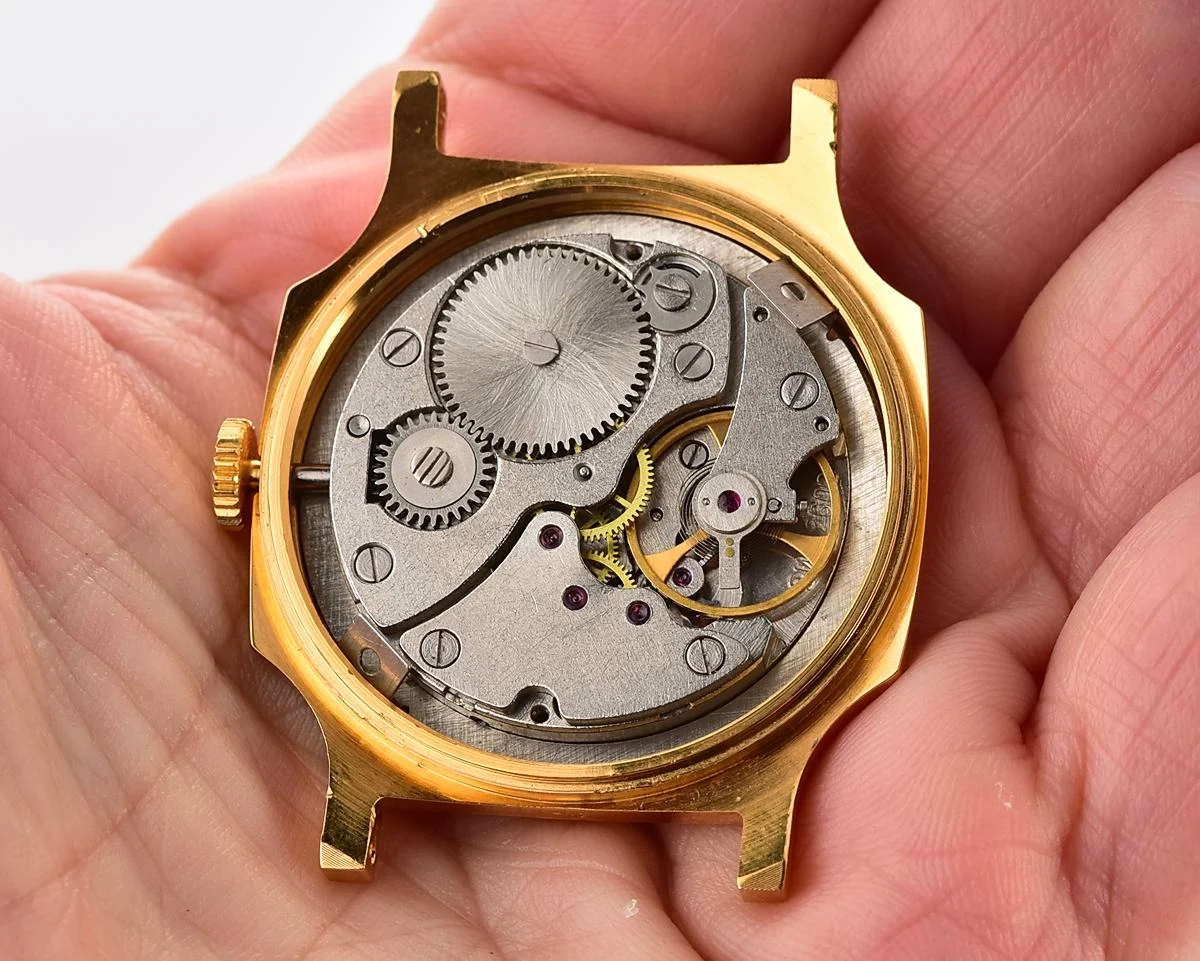 TIME CAPSULE: Soviet mechanical Pobeda gold-plated watch in box – New Old Stock (NOS)! - Image 17