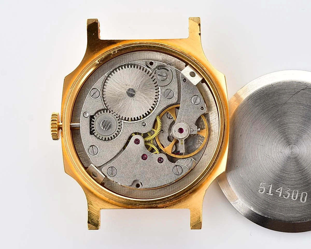 TIME CAPSULE: Soviet mechanical Pobeda gold-plated watch in box – New Old Stock (NOS)! - Image 15