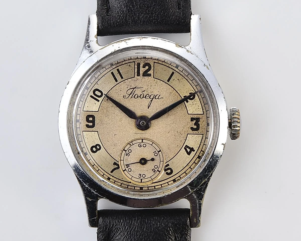 Vintage Soviet mechanical watch Pobeda, 1MChZ factory, the 4th quarter of 1952!