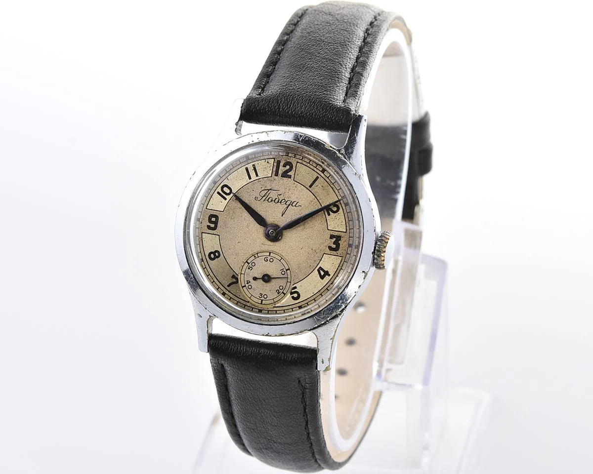 Vintage Soviet mechanical watch Pobeda, 1MChZ factory, the 4th quarter of 1952!