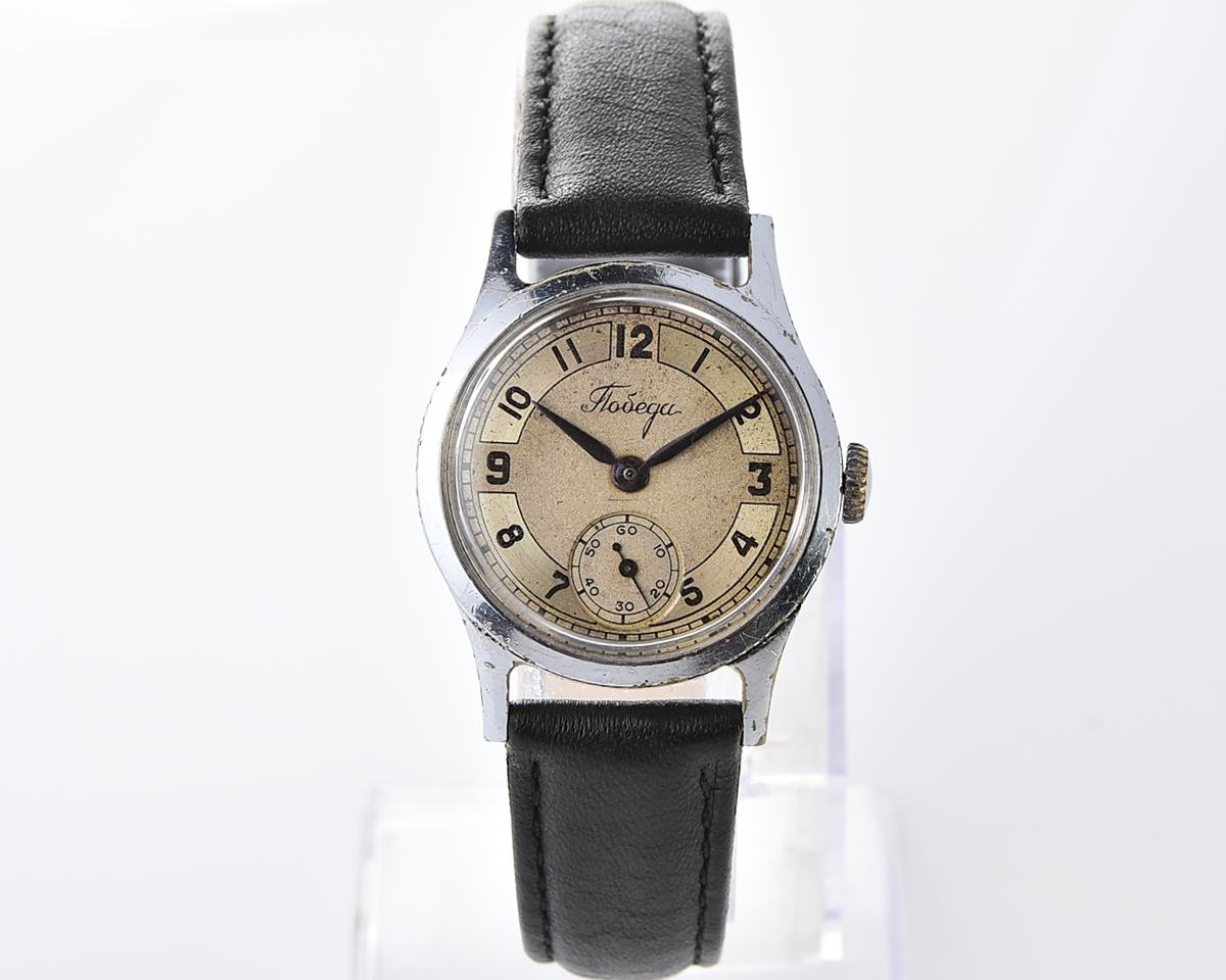 Vintage soviet mechanical watch POBEDA, 1MChZ factory, the 4th quarter of 1952!