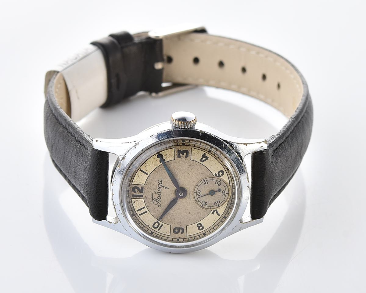 Vintage soviet mechanical watch POBEDA, 1MChZ factory, the 4th quarter of 1952!
