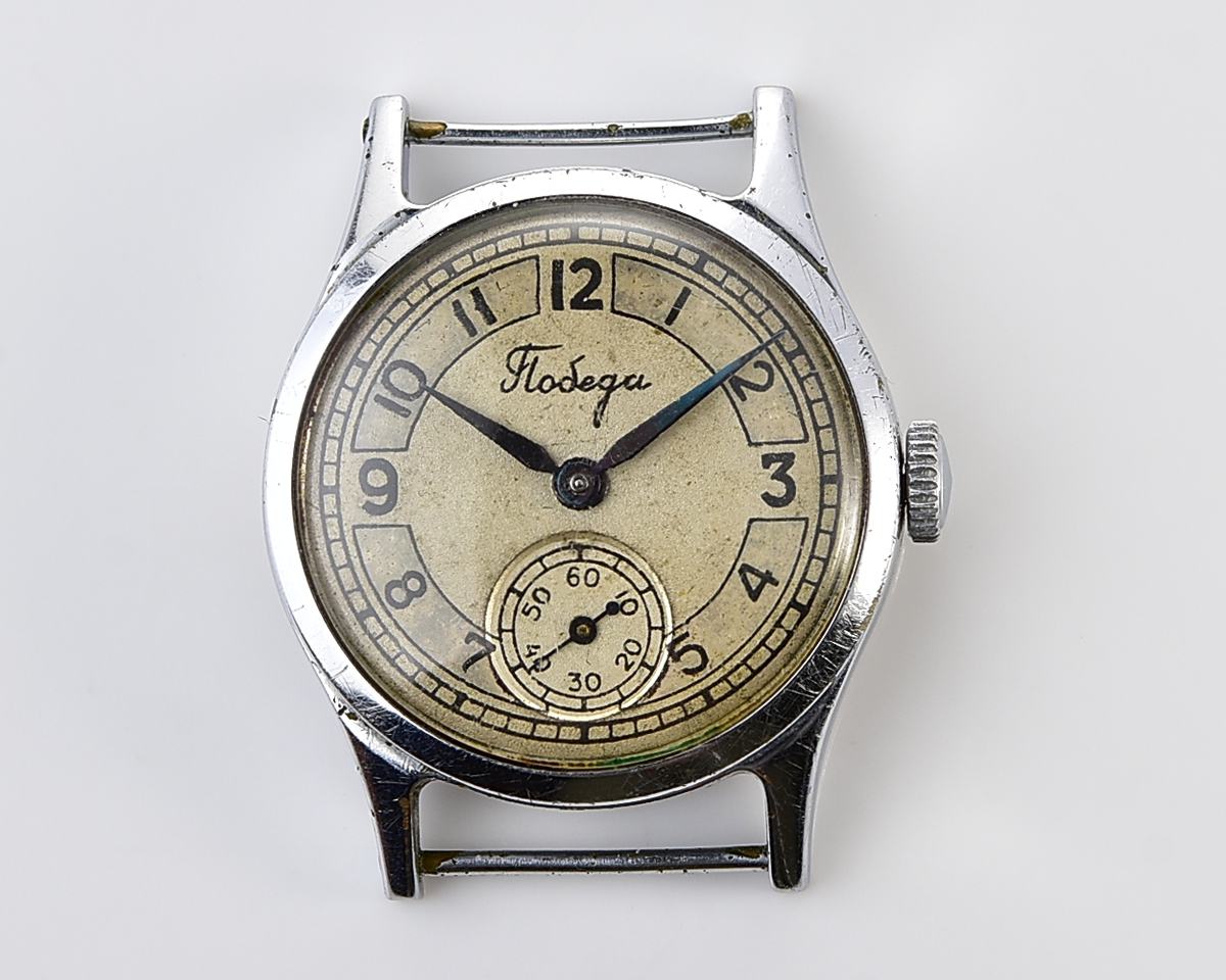 Vintage soviet mechanical watch POBEDA, 1MChZ, the 3rd quarter of 1951!