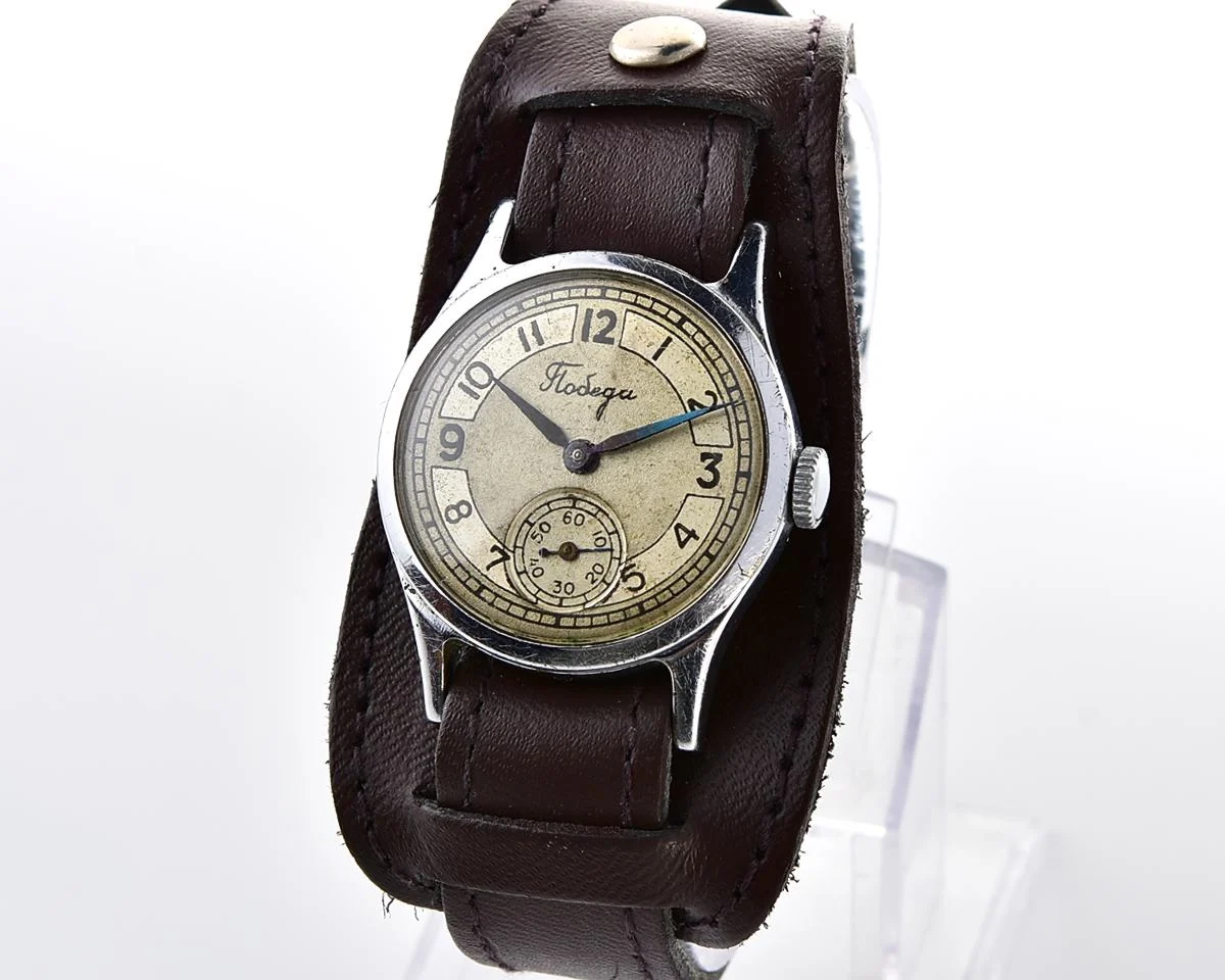 Vintage Soviet mechanical watch Pobeda, 1MChZ, the 3rd quarter of 1951!