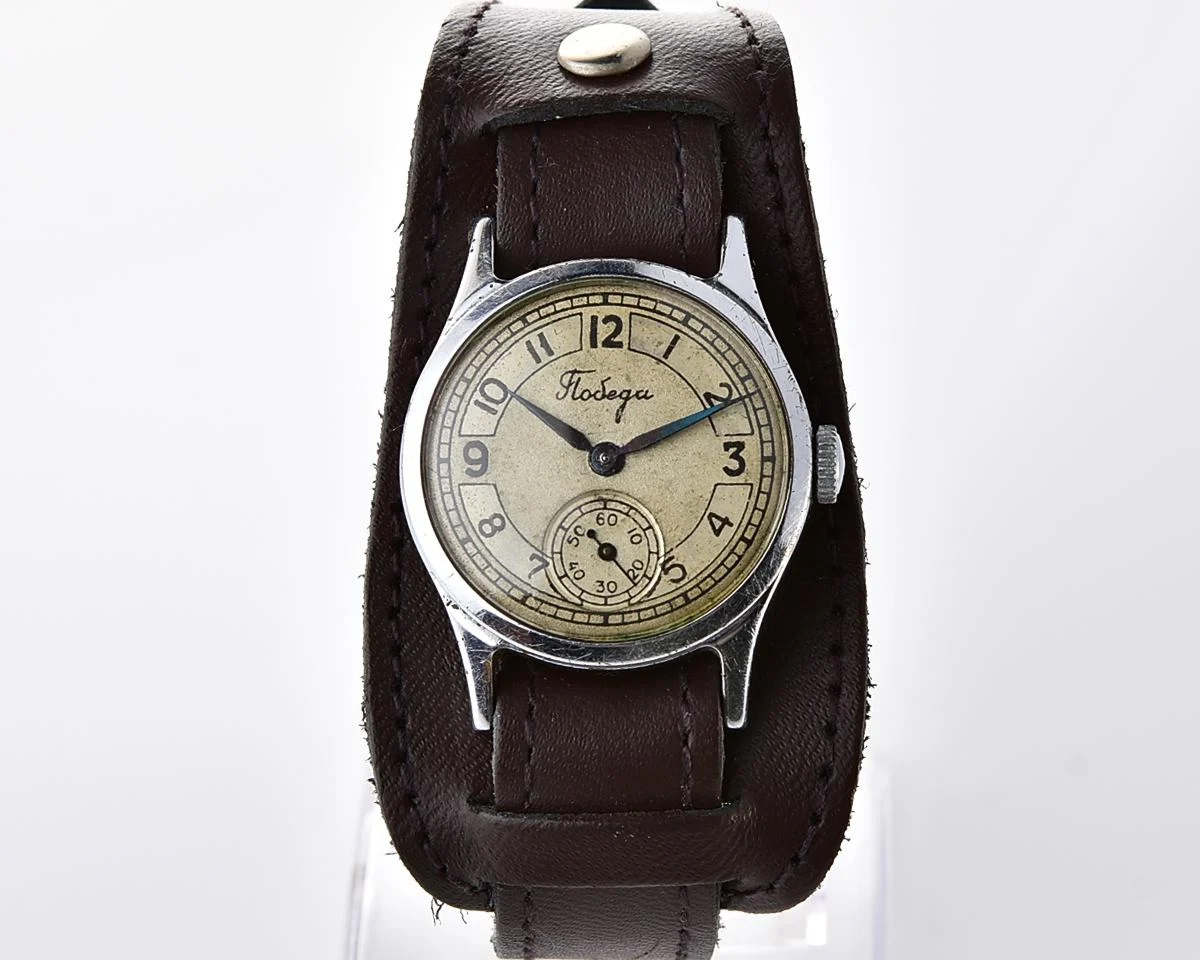 Vintage Soviet mechanical watch Pobeda, 1MChZ, the 3rd quarter of 1951!