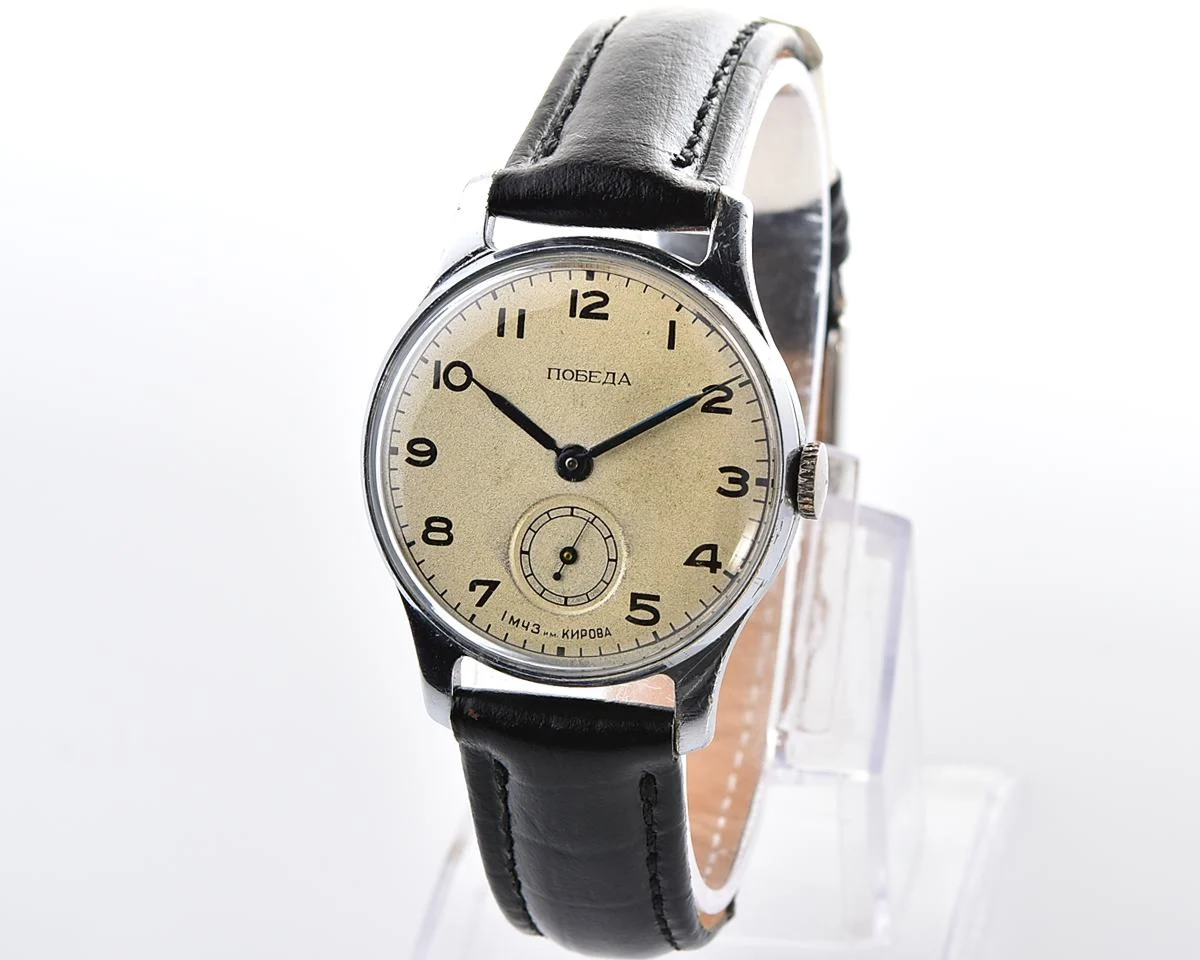 Vintage Soviet mechanical watch Pobeda, 1MChZ factory, the 1st quarter of 1952!