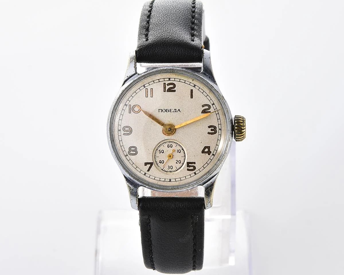 Excellent Soviet mechanical Pobeda watch, ChChZ, the 2nd quarter of 1955