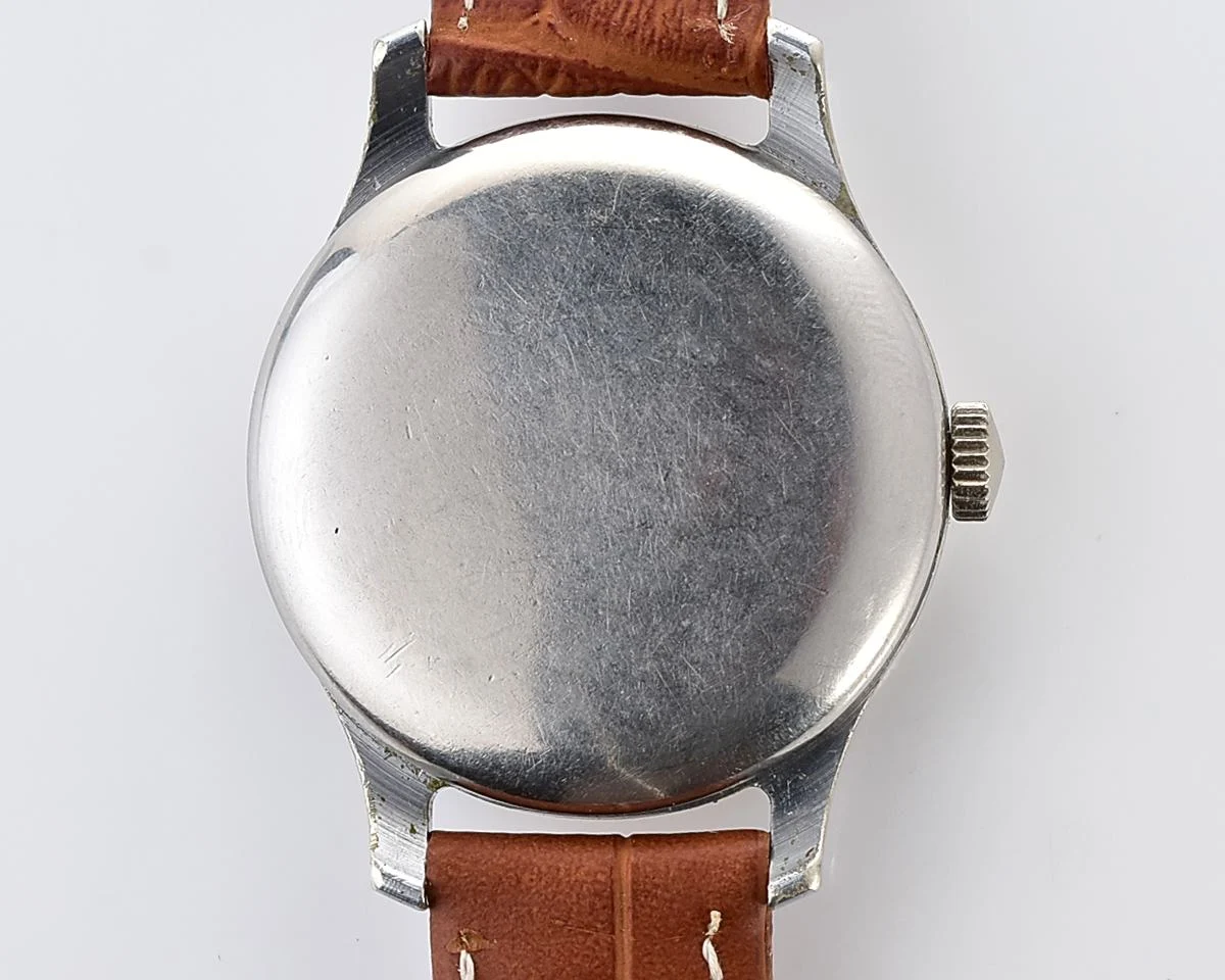 Vintage Soviet Pobeda watch with central second hand, from 1950s, 1MChZ factory