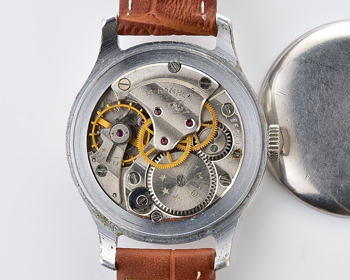 Vintage soviet POBEDA watch with central second hand, from 1950s, 1MChZ factory