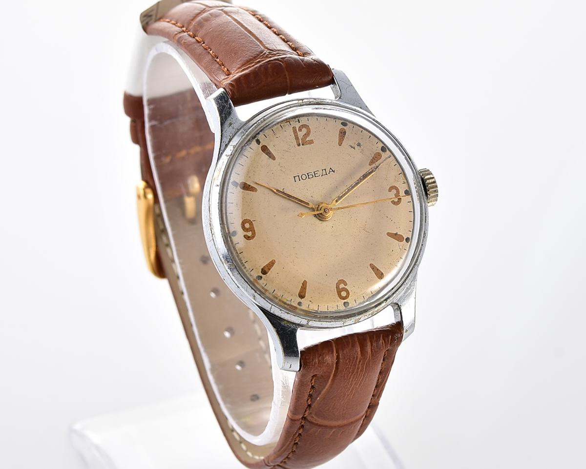 Vintage soviet POBEDA watch with central second hand, from 1950s, 1MChZ factory