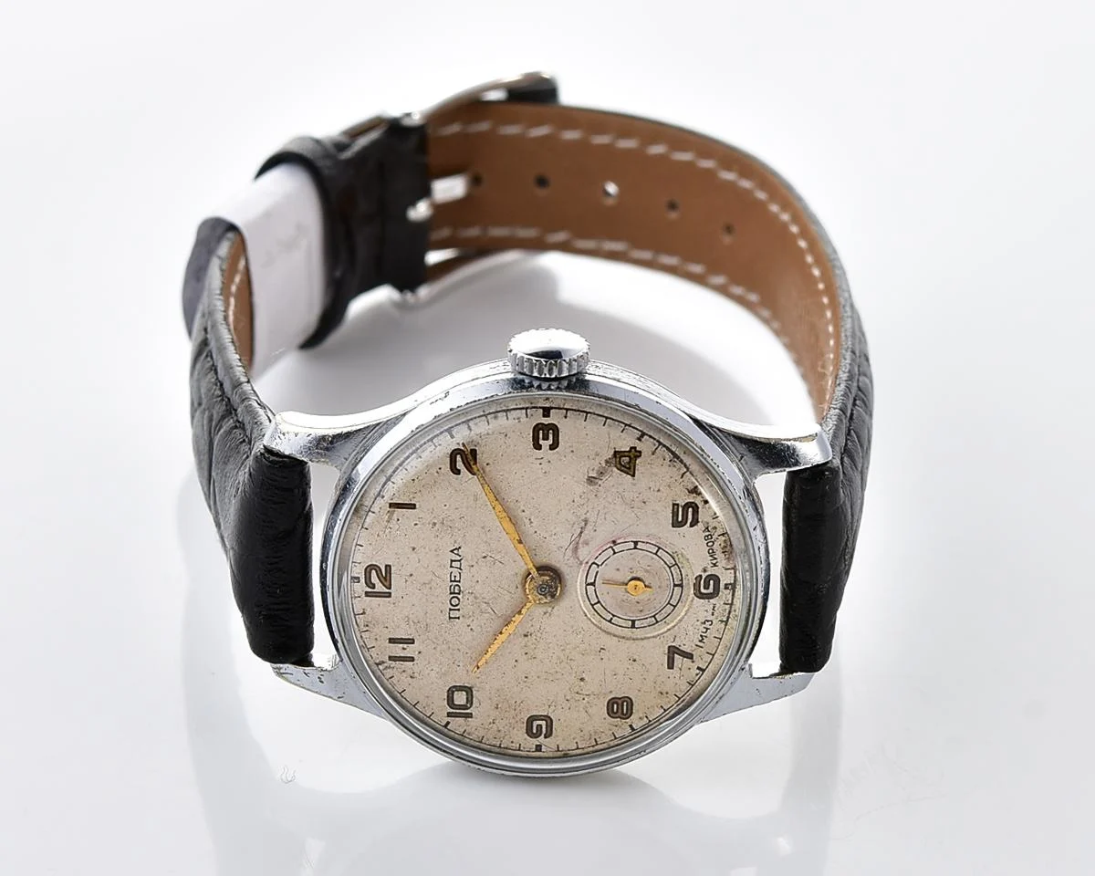 Vintage Soviet mechanical Pobeda wrist watch, 1MChZ, the 2nd quarter 1955