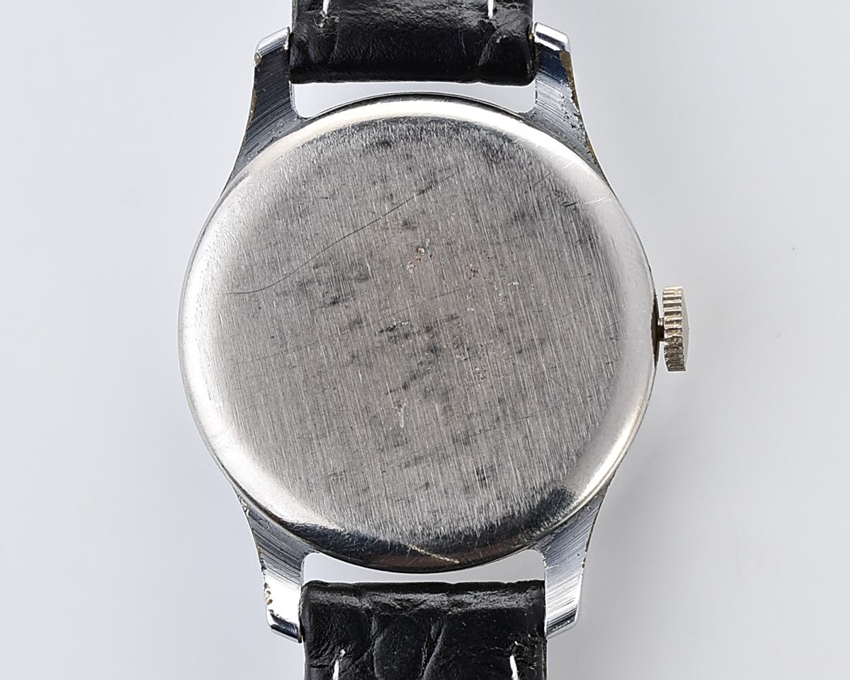 Vintage soviet Pobeda mechanical wristwatch from the 1950s, PChZ - with jewels on dial!