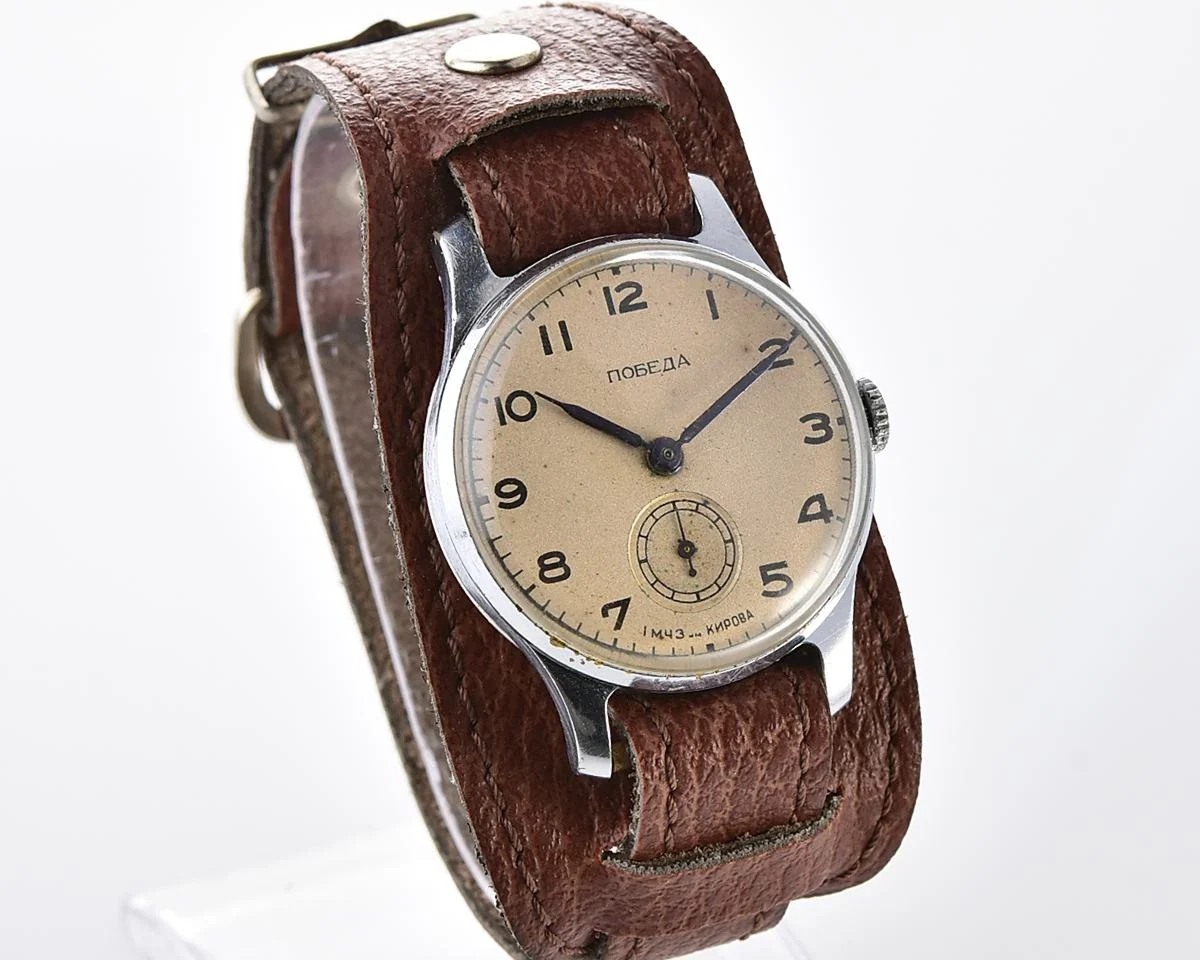 Vintage Soviet mechanical watch Pobeda, 1MChZ factory, the 3rd quarter of 1953!