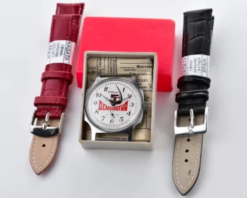 TIME CAPSULE: Soviet mechanical watch Pobeda – Democracy (Hammer and Sickle) – New Old Stock (NOS)!