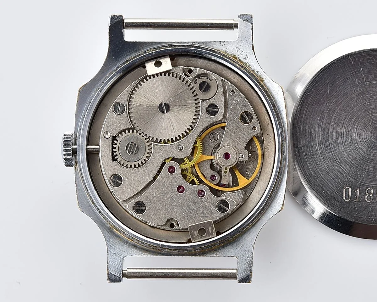 TIME CAPSULE: Soviet mechanical watch Pobeda – Democracy (Hammer and Sickle) – New Old Stock (NOS)!