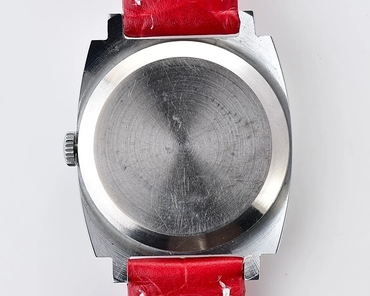 Excellent vintage Pobeda watch with Kremlin – 60 years of USSR!