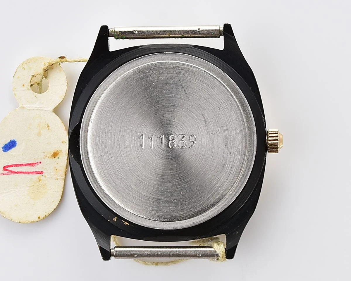 Excellent Soviet Poljot wristwatch with quartz movement