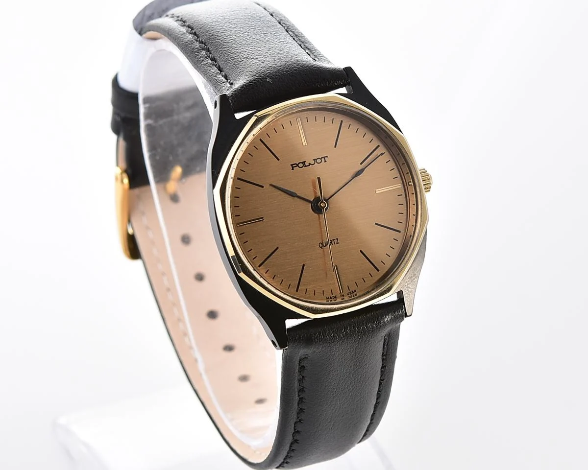 Excellent Soviet Poljot wristwatch with quartz movement