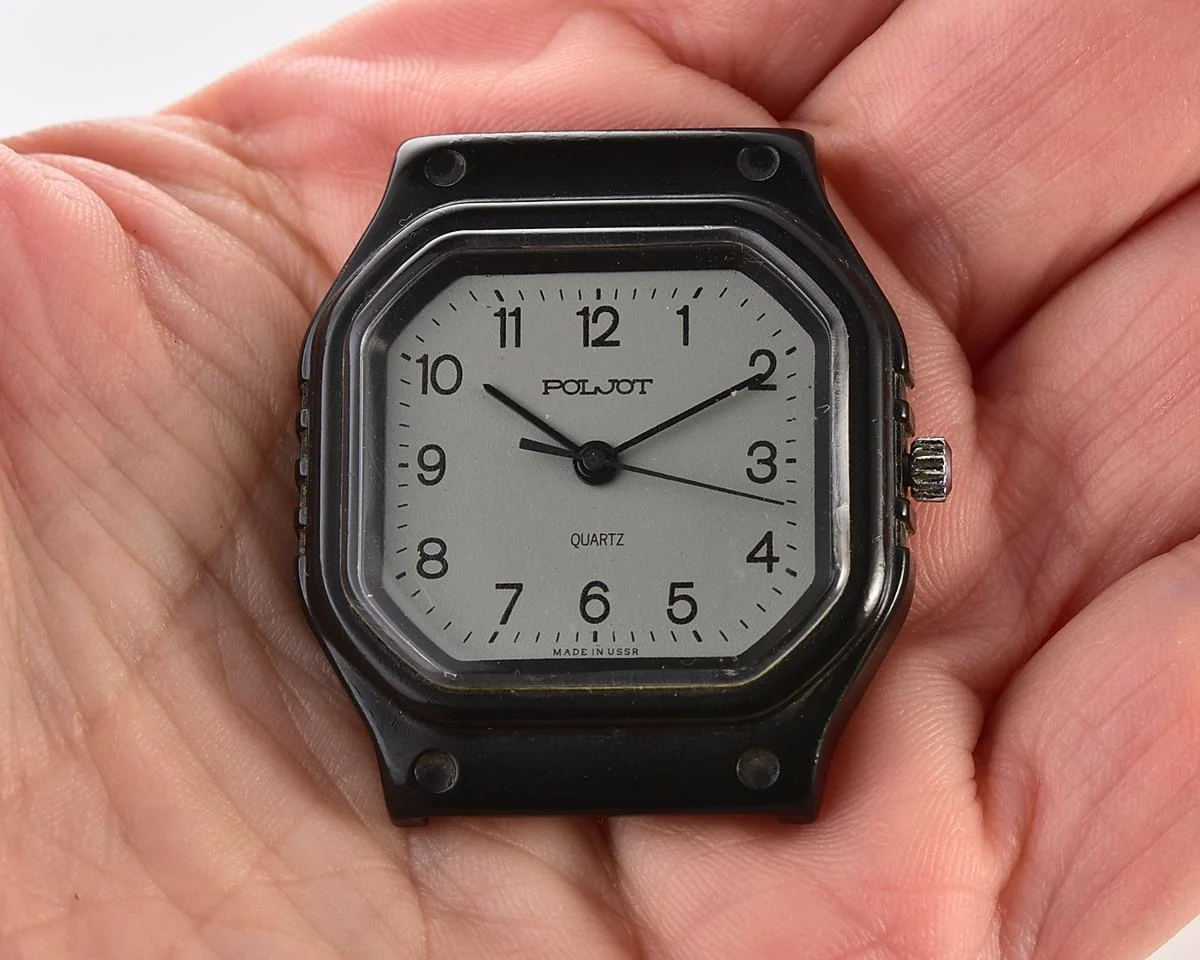 TIME CAPSULE: Soviet Poljot watch with quartz movement - New Old Stock (NOS)!
