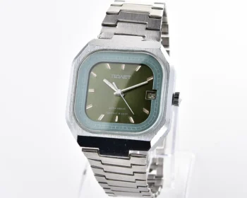 Soviet mechanical Poljot with automatic self-winding movement
