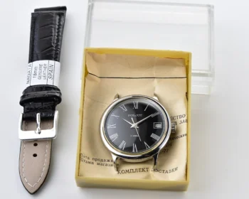 Soviet Poljot mechanical wristwatch – with box and passport!