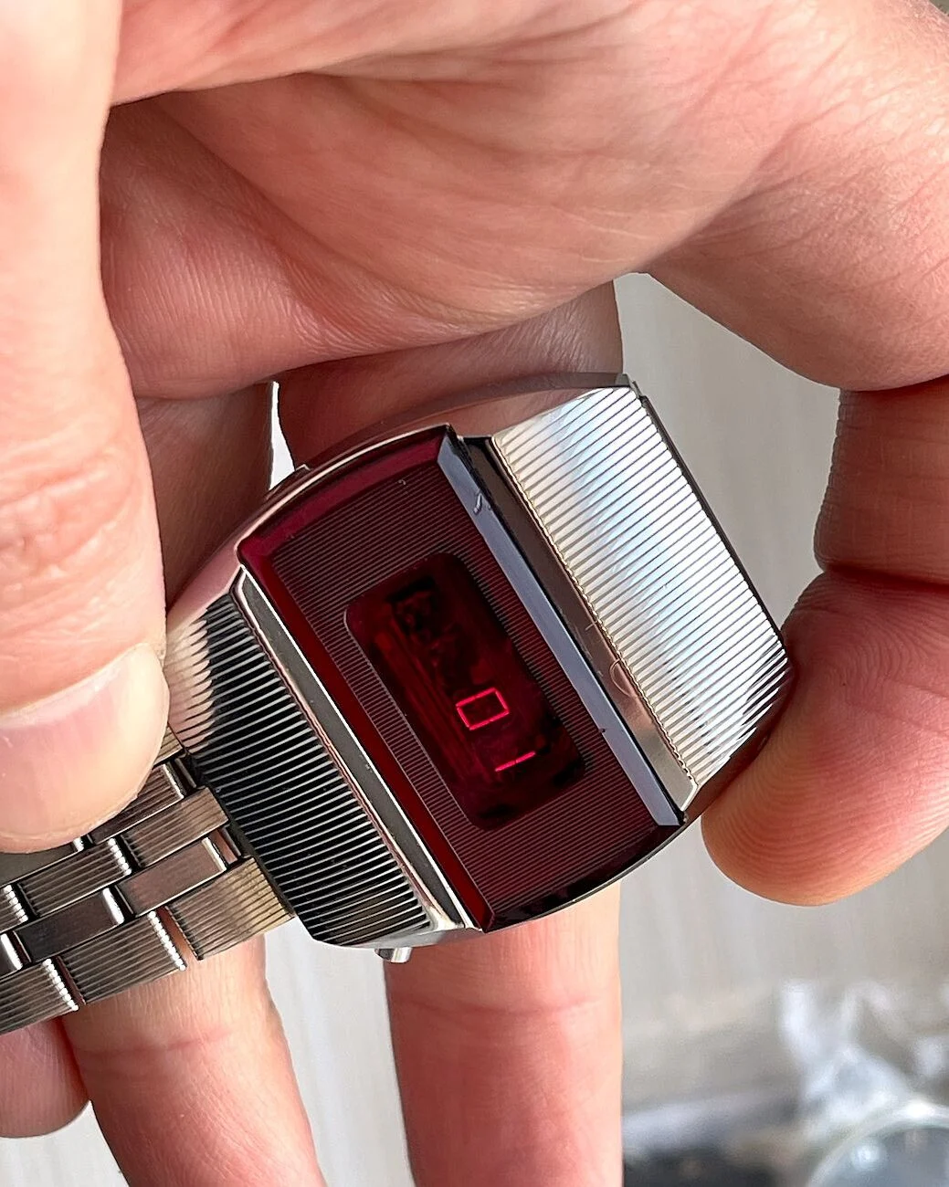 First Red LED Digital Vintage USSR Wrist Watch Electronika E-1 Pulsar with box and passport!