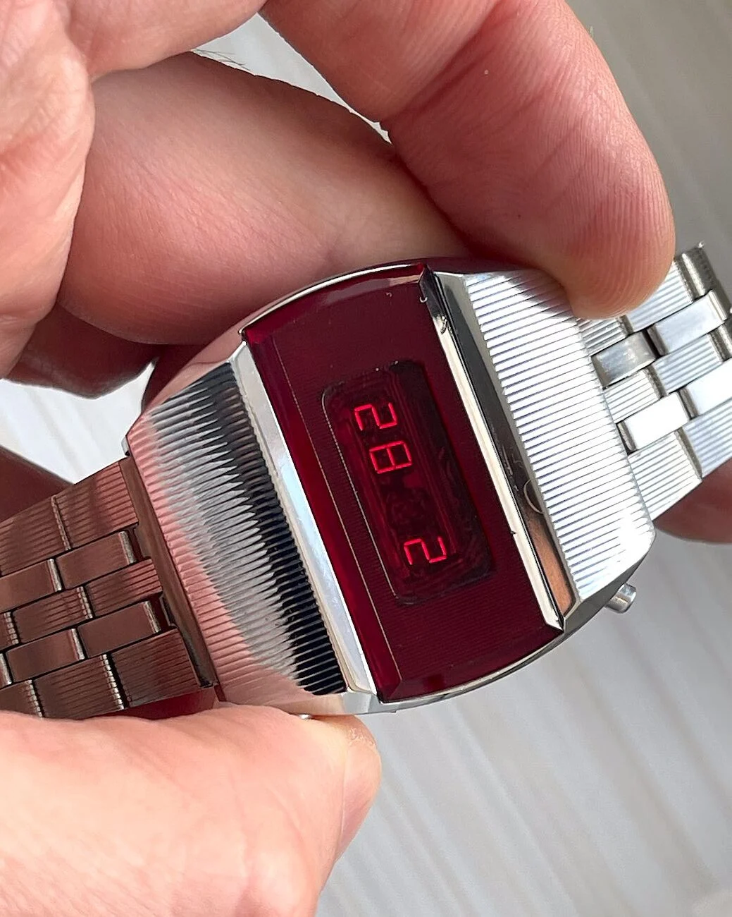 First Red LED Digital Vintage USSR Wrist Watch Electronika E-1 Pulsar with box and passport!