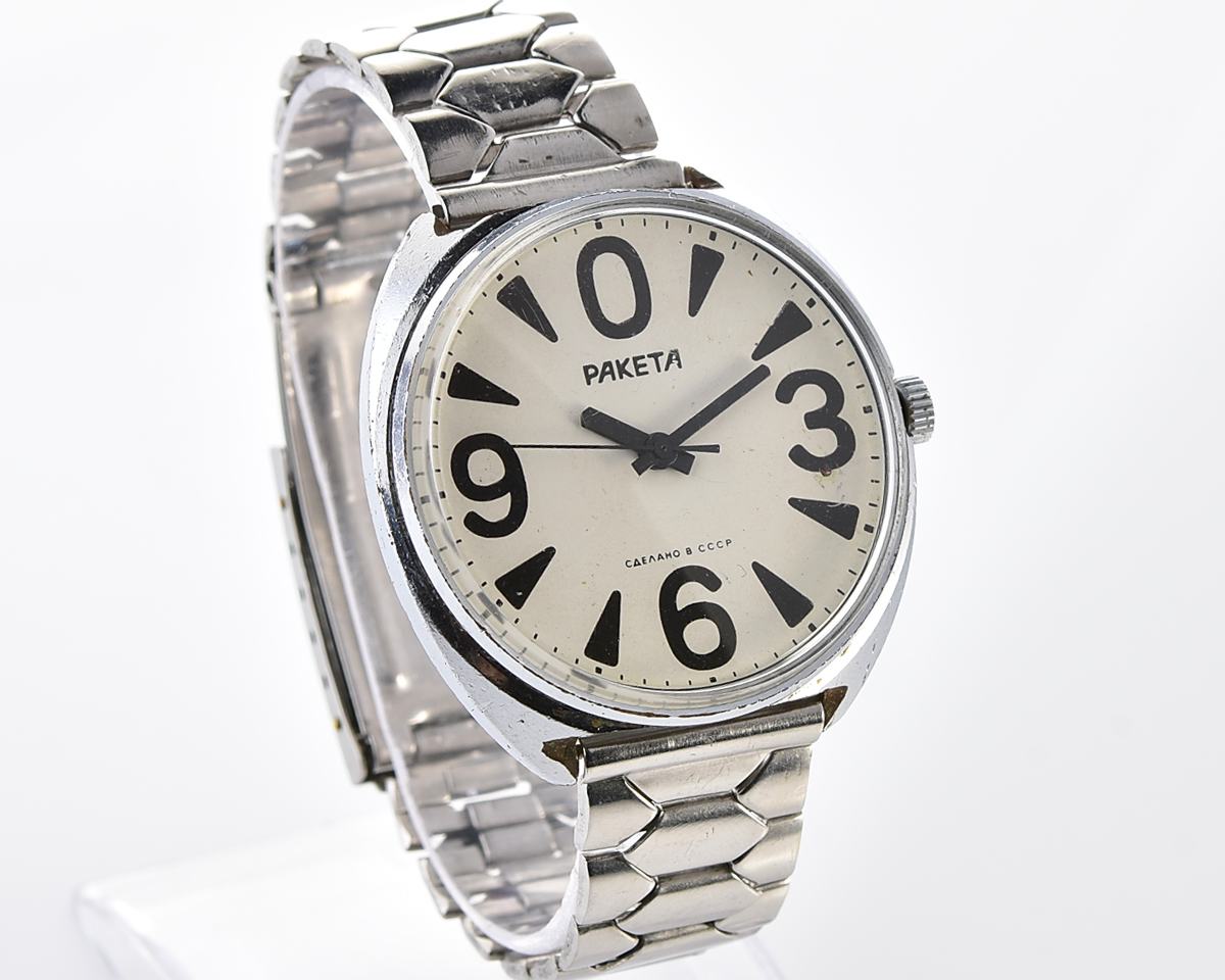 Soviet mechanical wristwatch RAKETA "Big Zero"