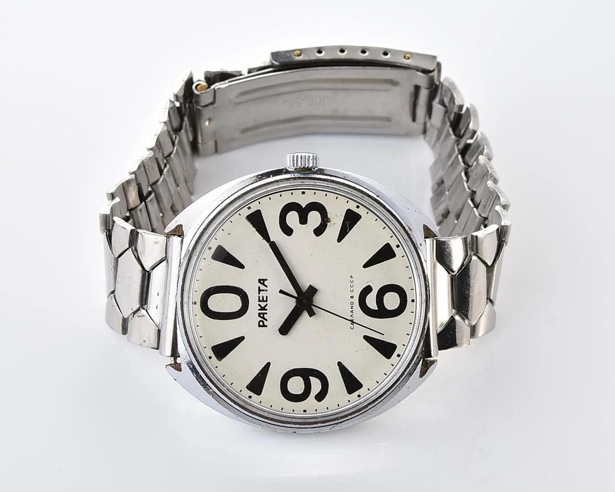 Soviet mechanical wristwatch Raketa "Big Zero"