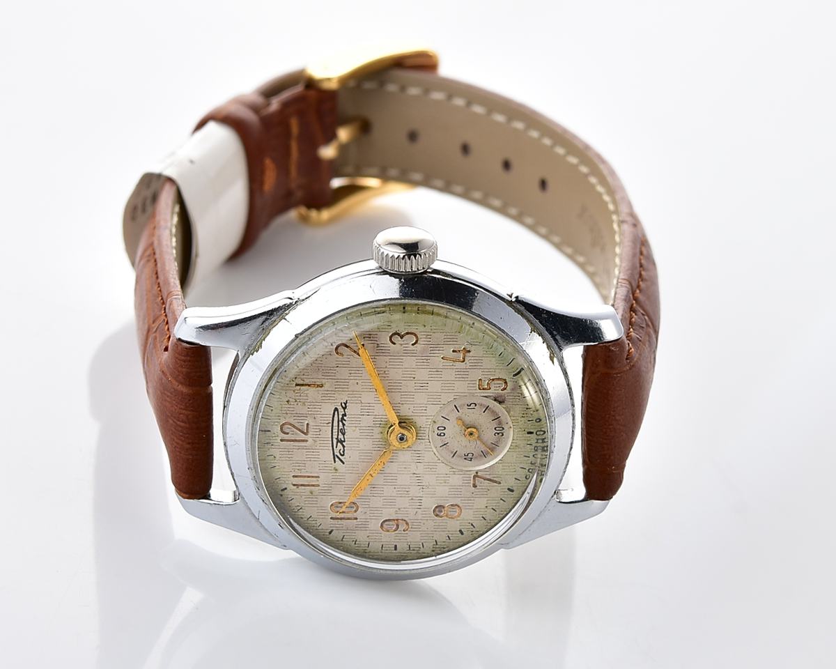Vintage soviet mechanical RAKETA wrist watch