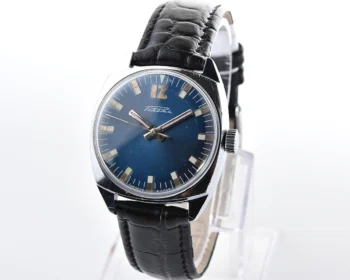 Vintage Soviet mechanical Raketa wristwatch - antimagnetic!
