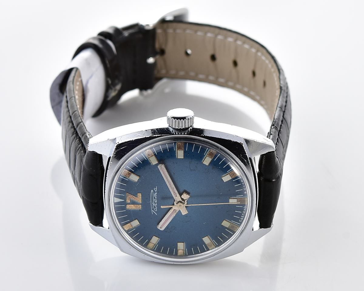 Vintage soviet mechanical RAKETA wristwatch - antimagnetic!
